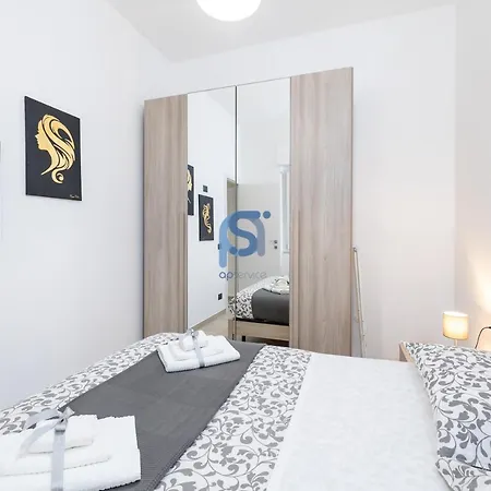 Al Posto Giusto - Self Check In * Чефалу